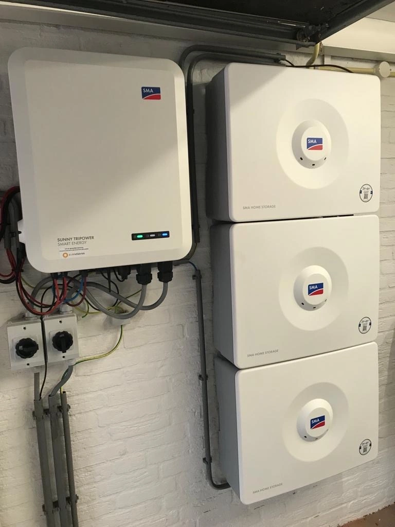 SMA systeem met 9,8 kWh batterijen